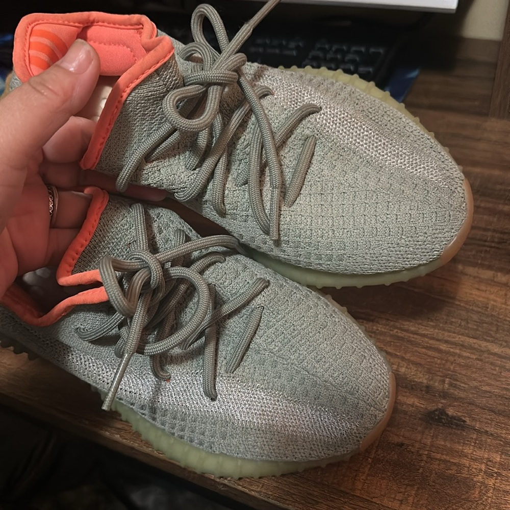 Yezzy - Picture 7 of 8